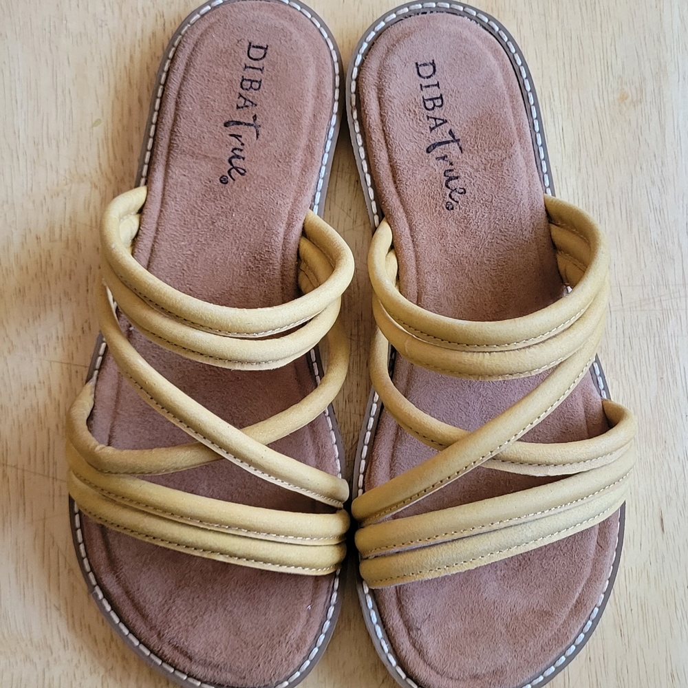 🍍 Women's Mustard Strappy Sandals - Picture 3 of 8